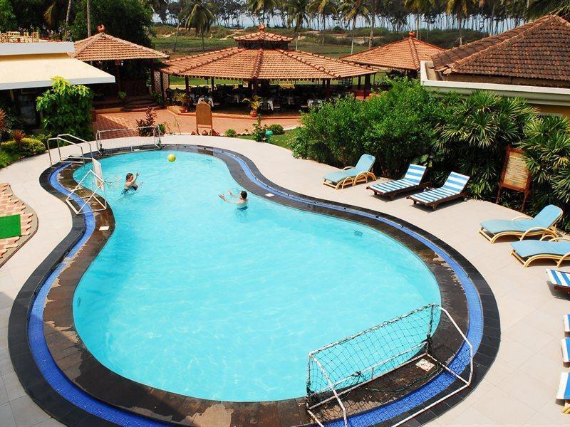Coconut Grove 3* Colva