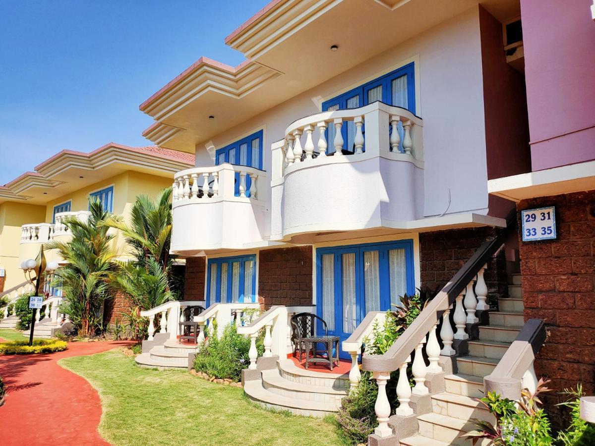 Coconut Grove Colva