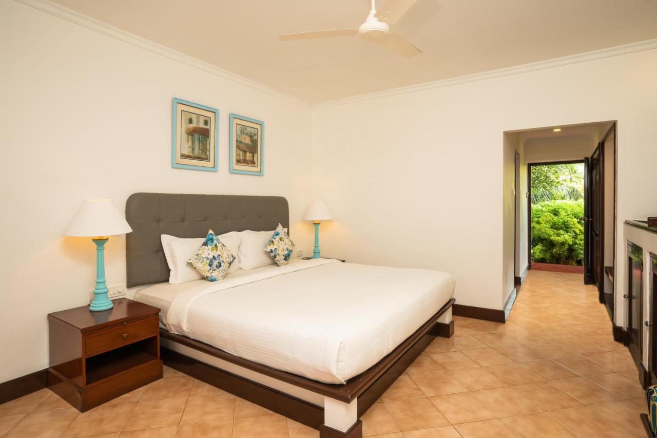 Coconut Grove Colva